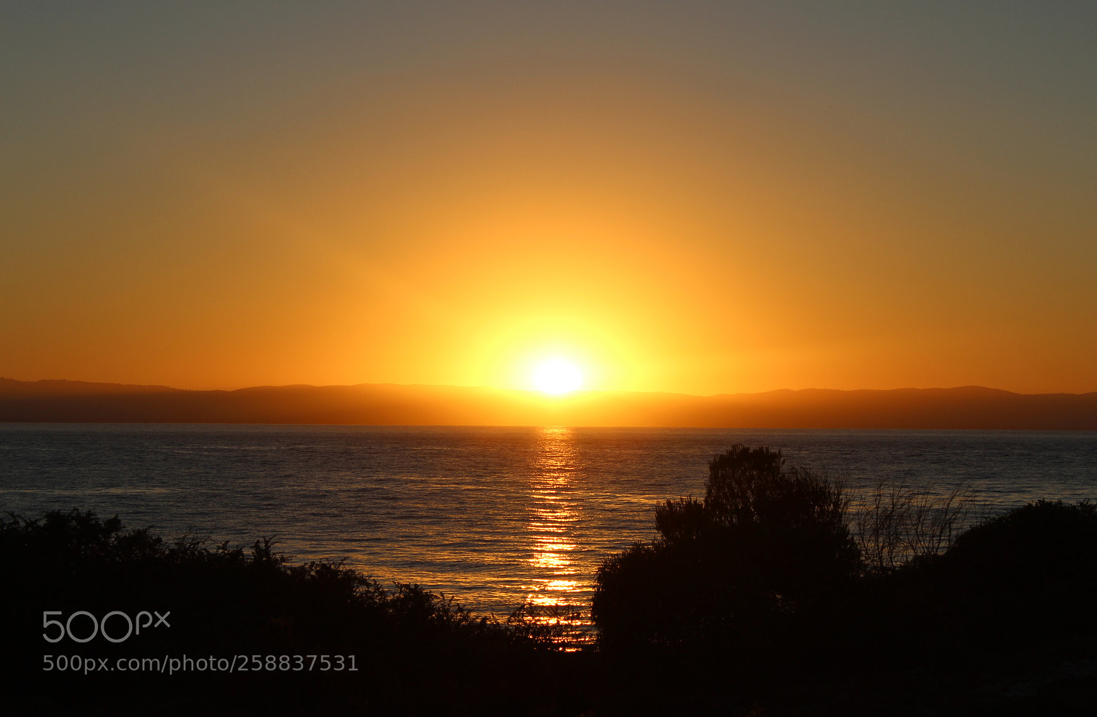Canon EOS 600D (Rebel EOS T3i / EOS Kiss X5) sample photo. Sunrise photography