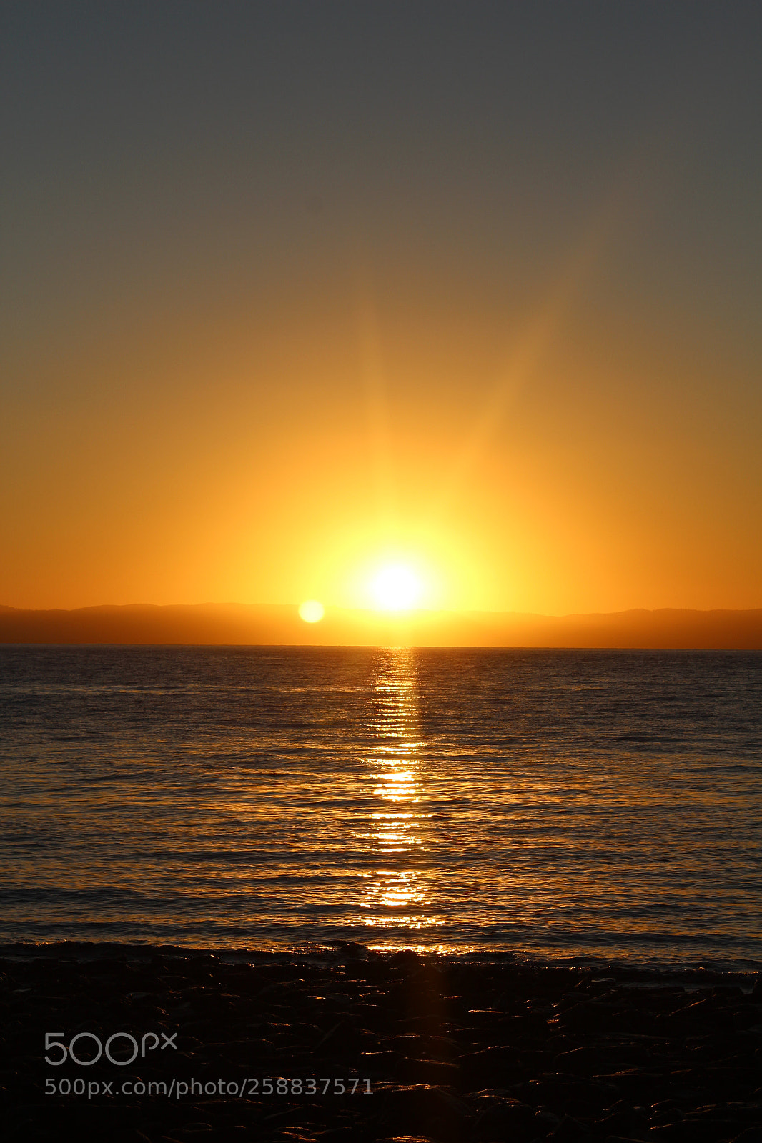 Canon EOS 600D (Rebel EOS T3i / EOS Kiss X5) sample photo. Sunrise photography