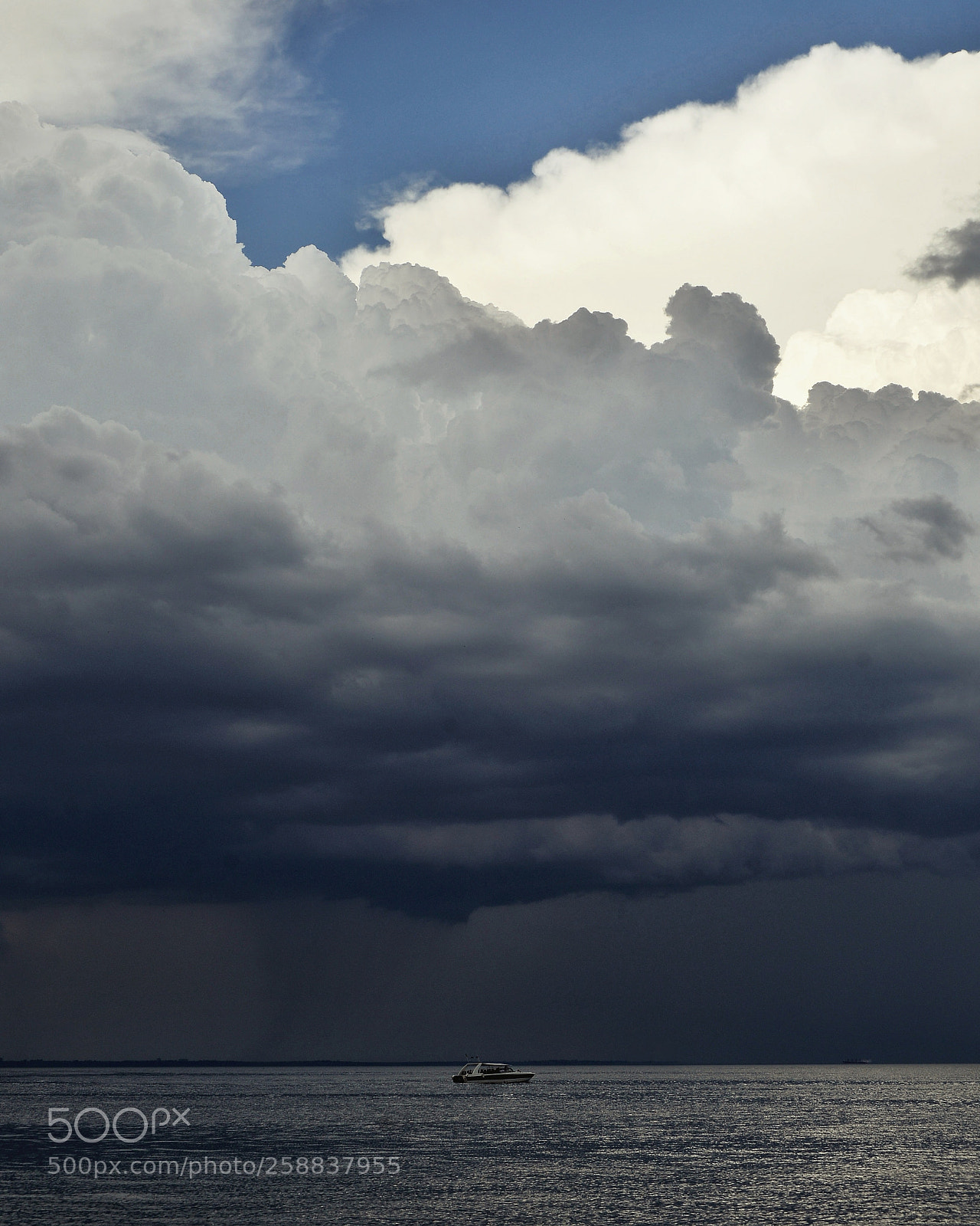 Nikon D800 sample photo. Perfect thunder photography