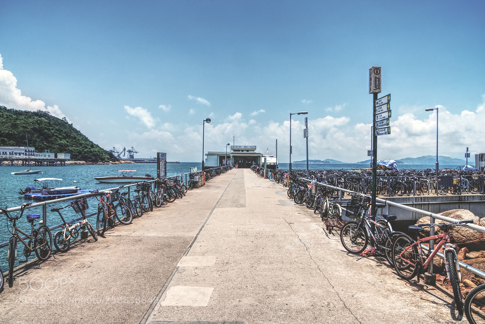 Sony a7R III sample photo. Ferry terminal - lamma photography