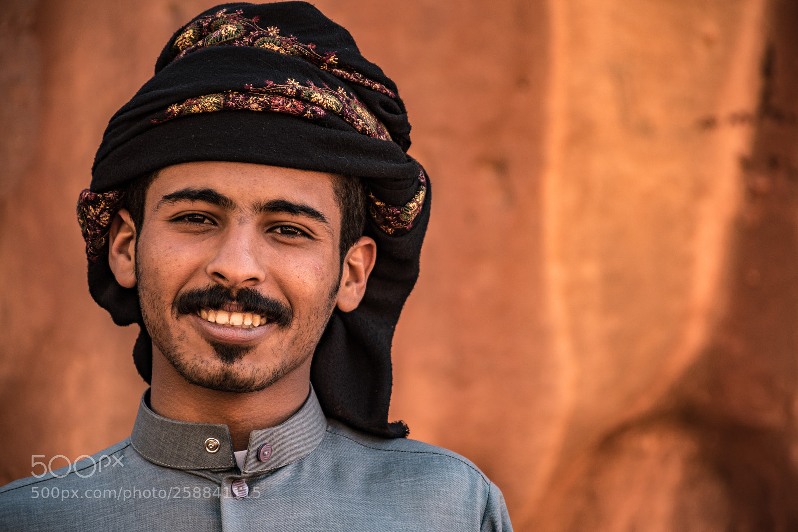 Nikon D5500 sample photo. Each face is a photography