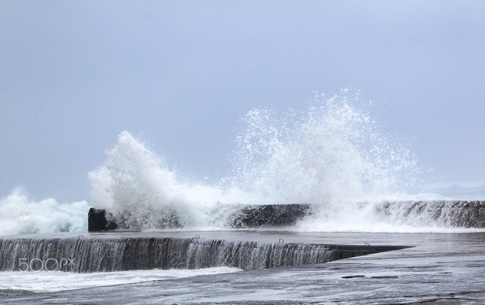 Canon EOS-1D Mark IV sample photo. Stormy weather photography