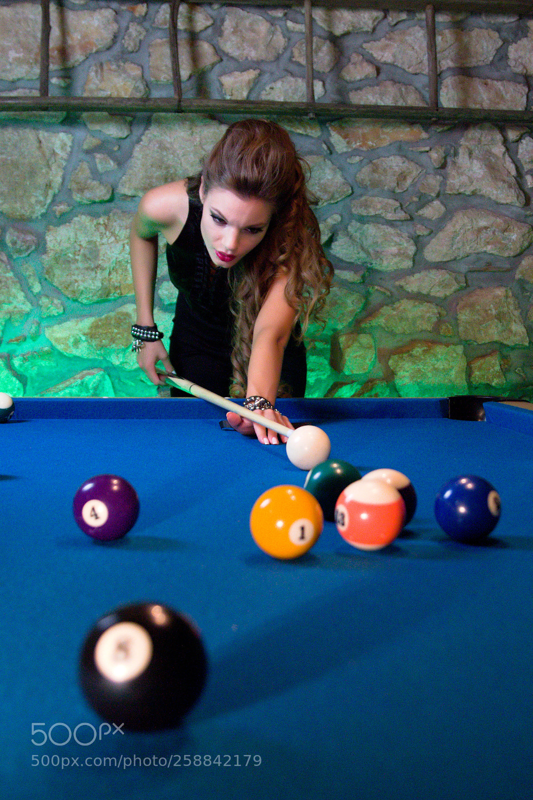 Canon EOS 550D (EOS Rebel T2i / EOS Kiss X4) sample photo. Billiards photography