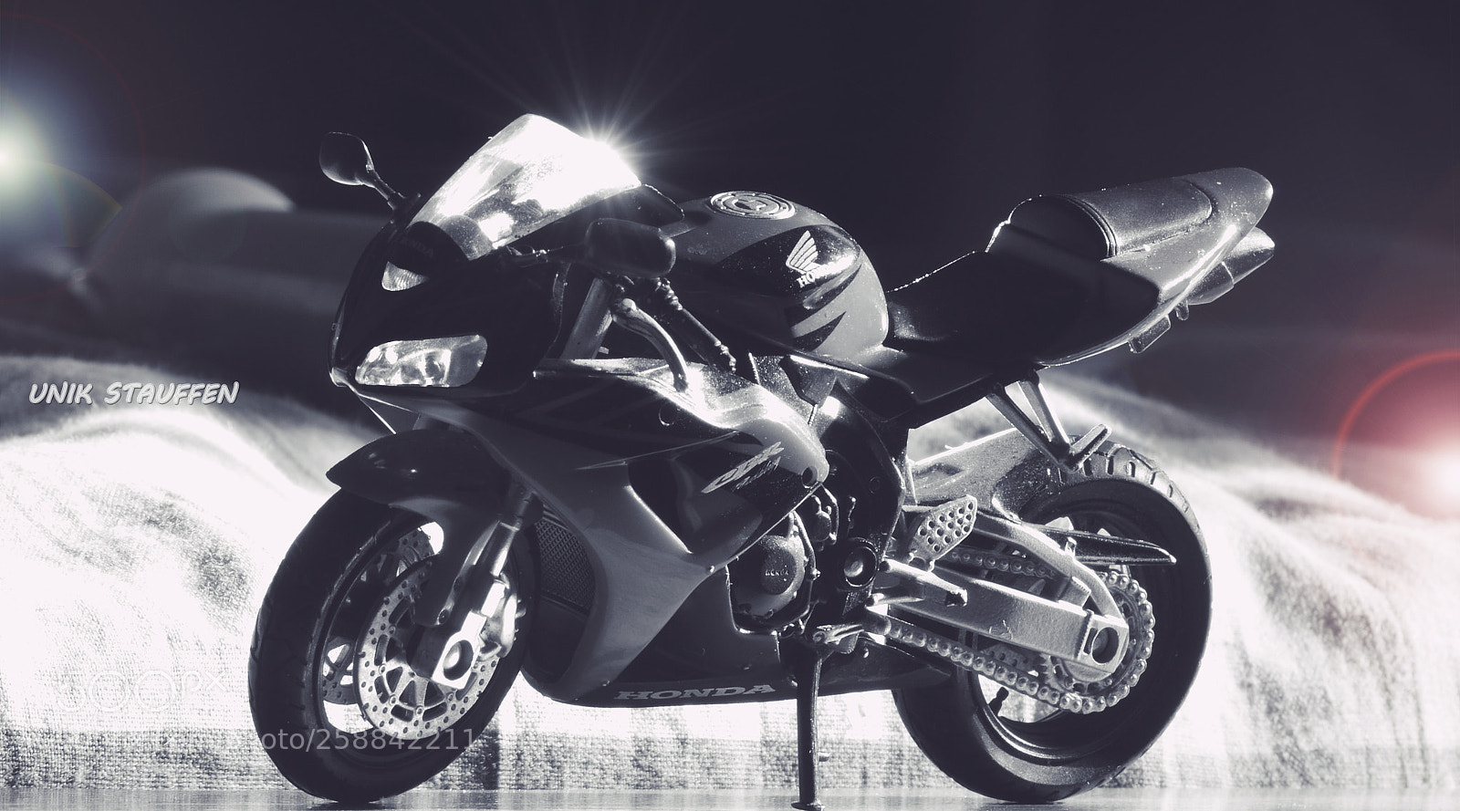 Nikon D3200 sample photo. Toy model honda photography