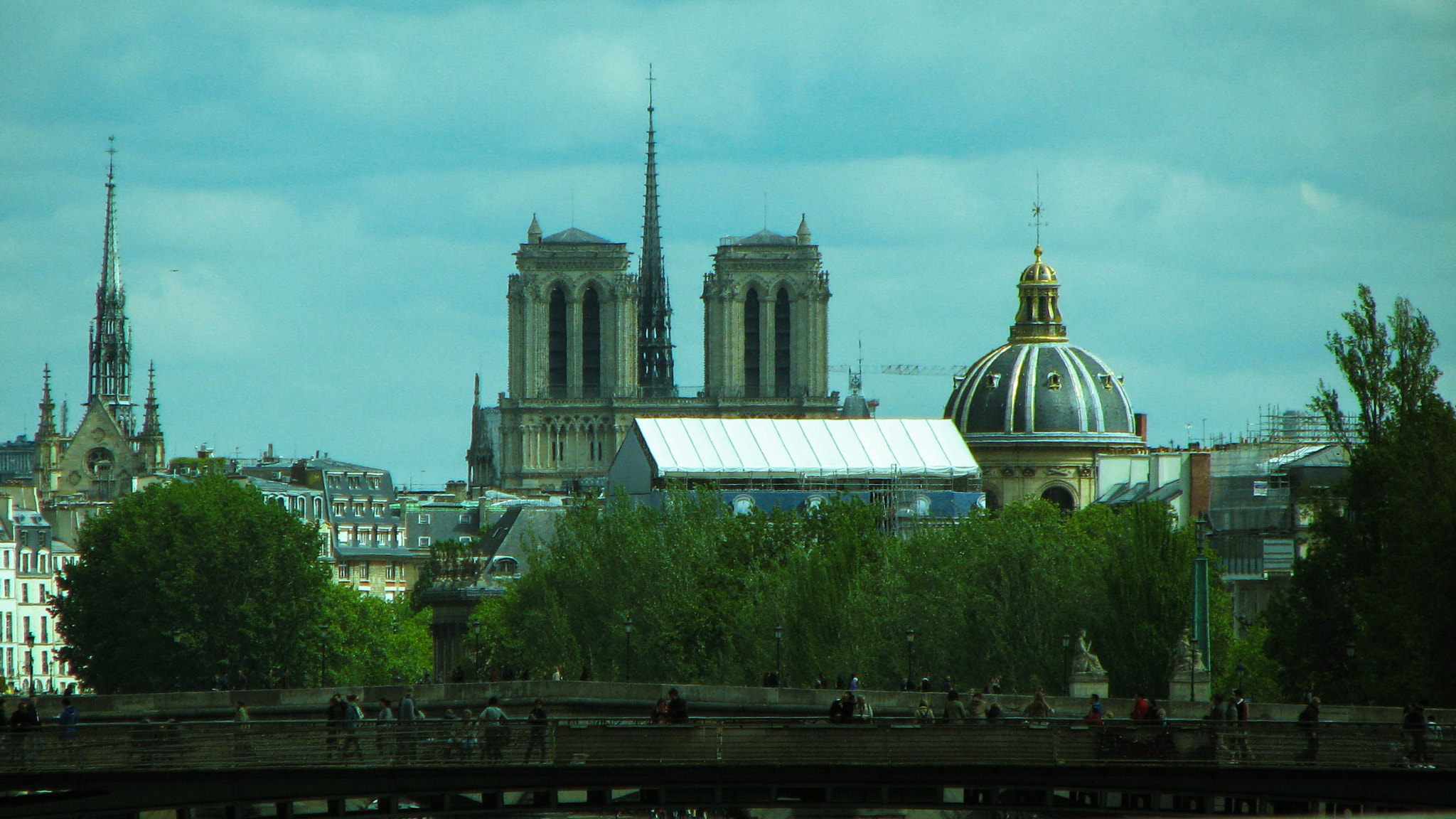 Canon POWERSHOT S3 IS sample photo. Notre-dame de paris photography
