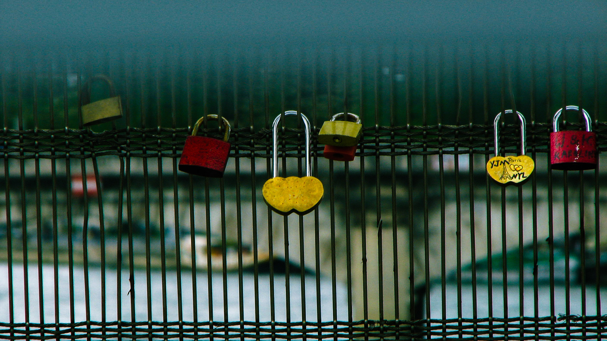 Canon POWERSHOT S3 IS sample photo. Padlocks of love photography