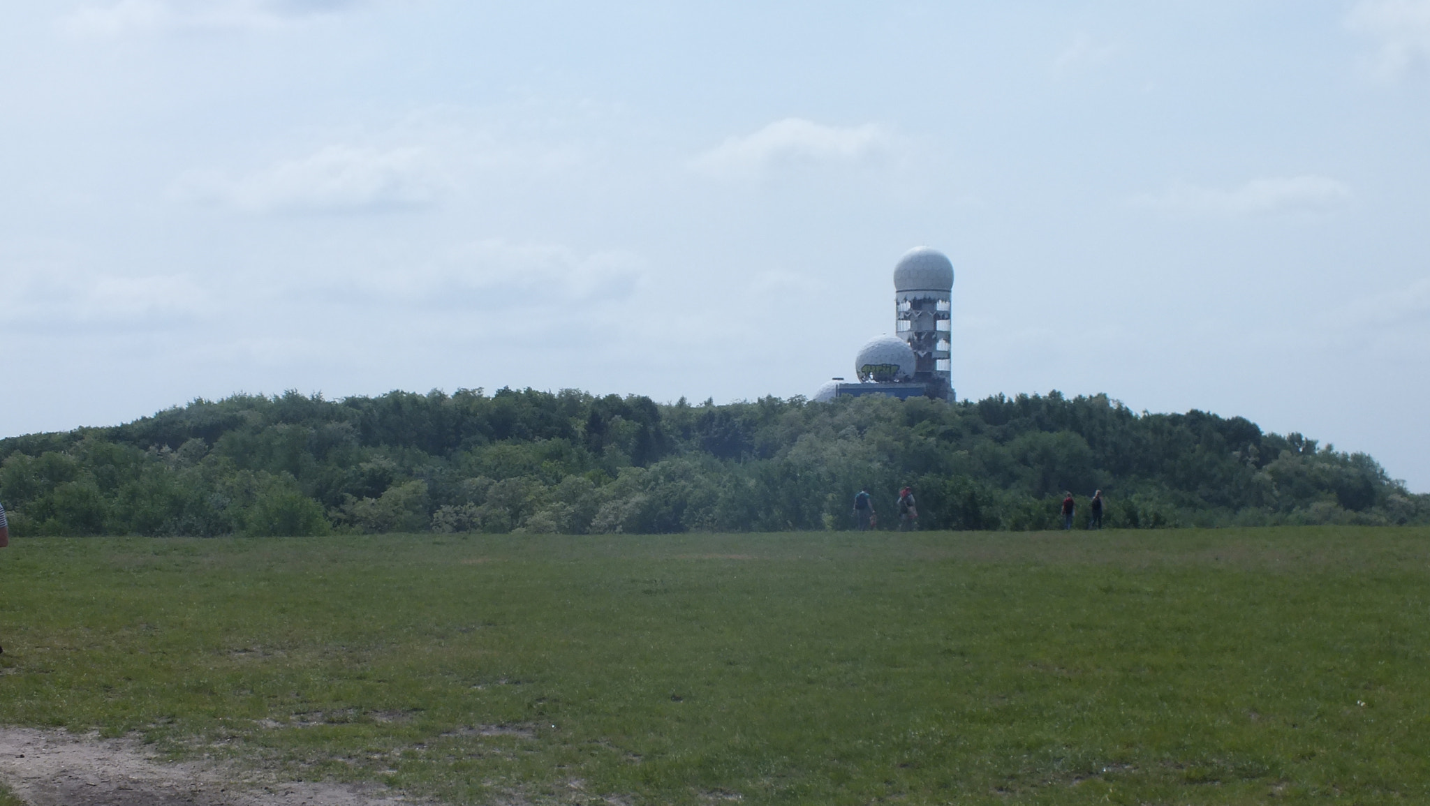 FujiFilm FinePix HS20 EXR (FinePix HS22 EXR) sample photo. Teufelsberg photography