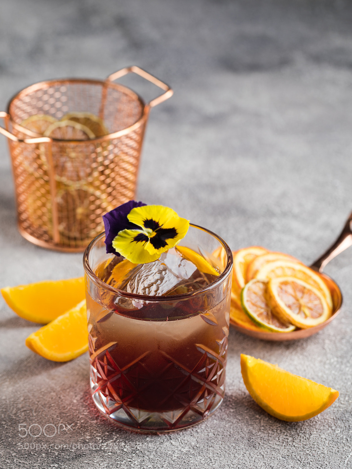 Canon EOS 5D Mark IV sample photo. Cocktail porn photography