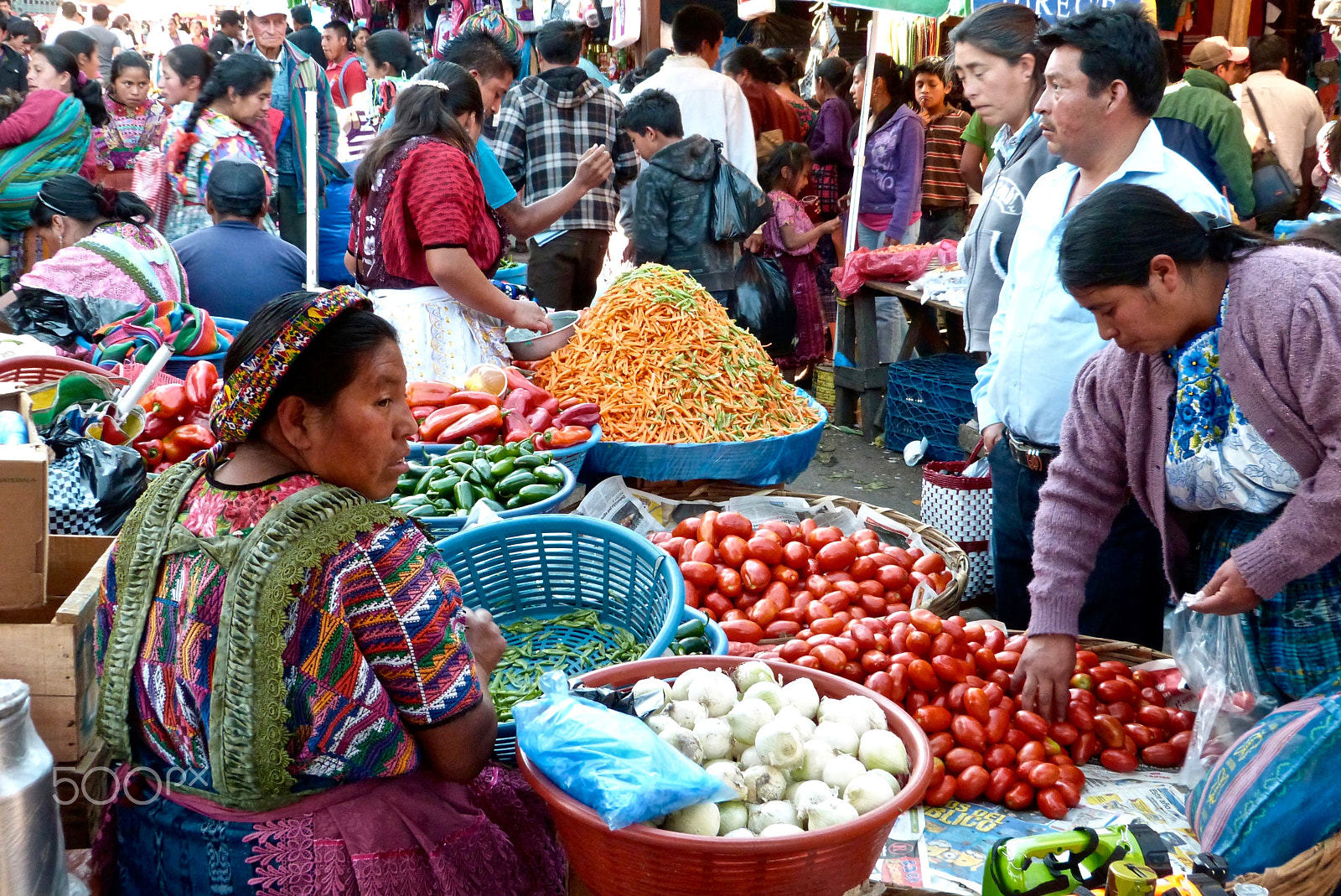 Panasonic Lumix DMC-FZ47 (Lumix DMC-FZ48) sample photo. The crowded market photography