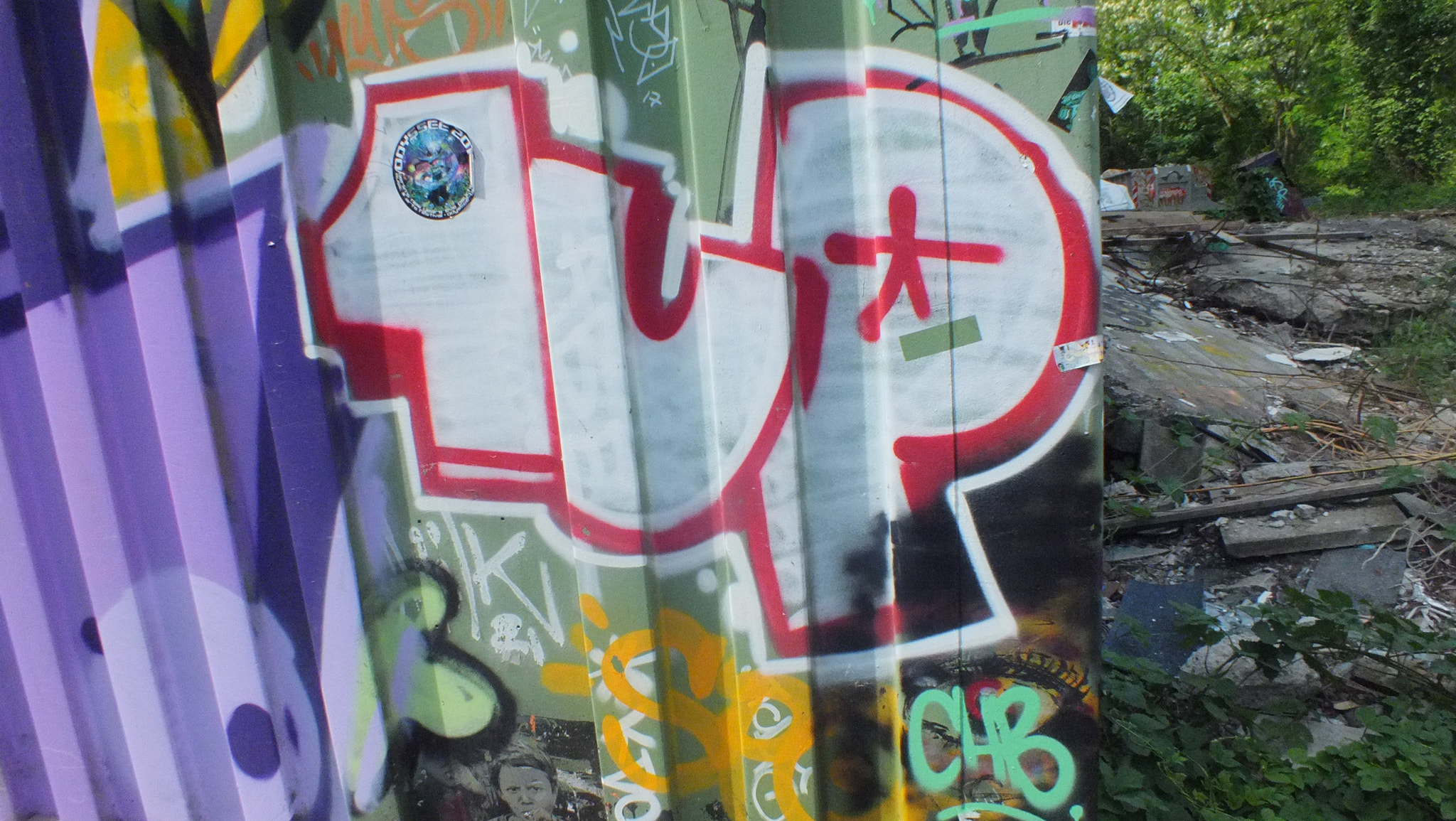 FujiFilm FinePix HS20 EXR (FinePix HS22 EXR) sample photo. Graffiti 1up teufelsberg photography