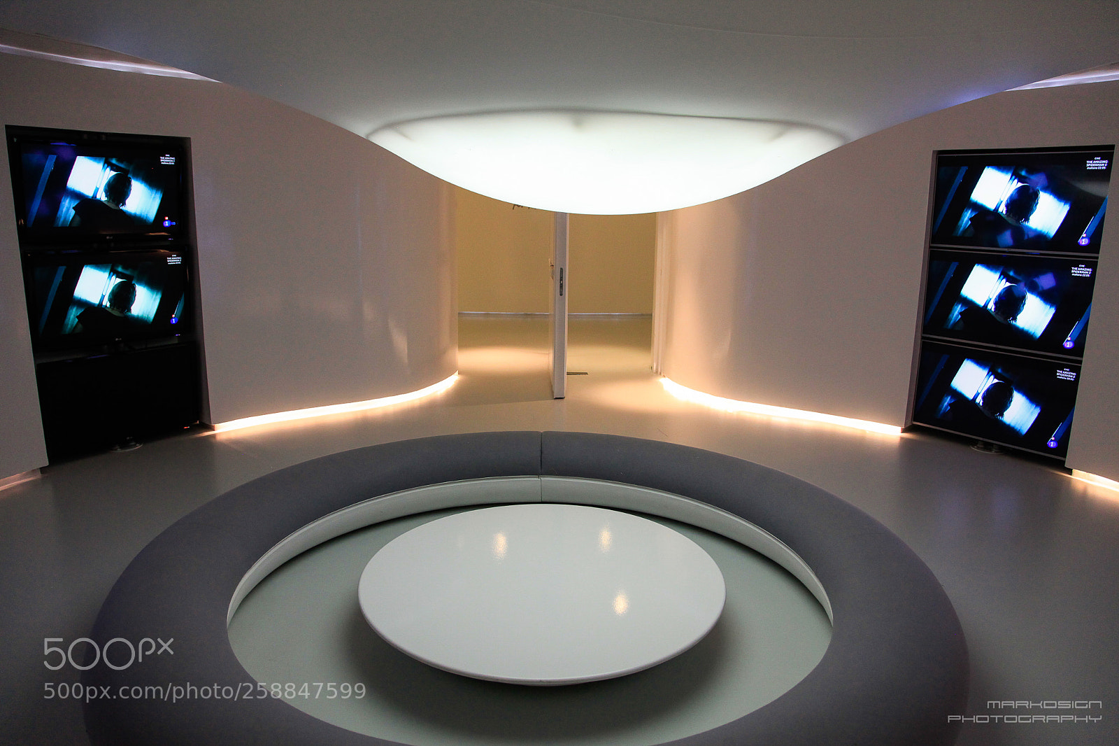 Canon EOS 5D Mark II sample photo. Design hotel hall photography