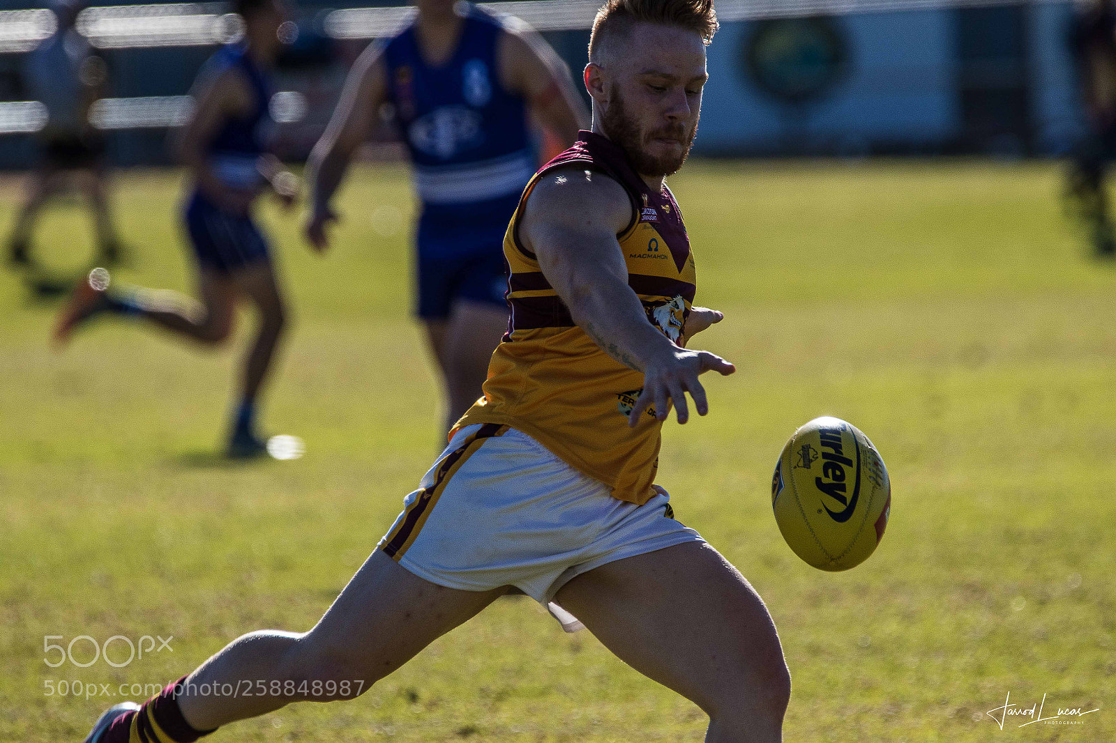 Canon EOS 7D Mark II sample photo. Australian rules photography