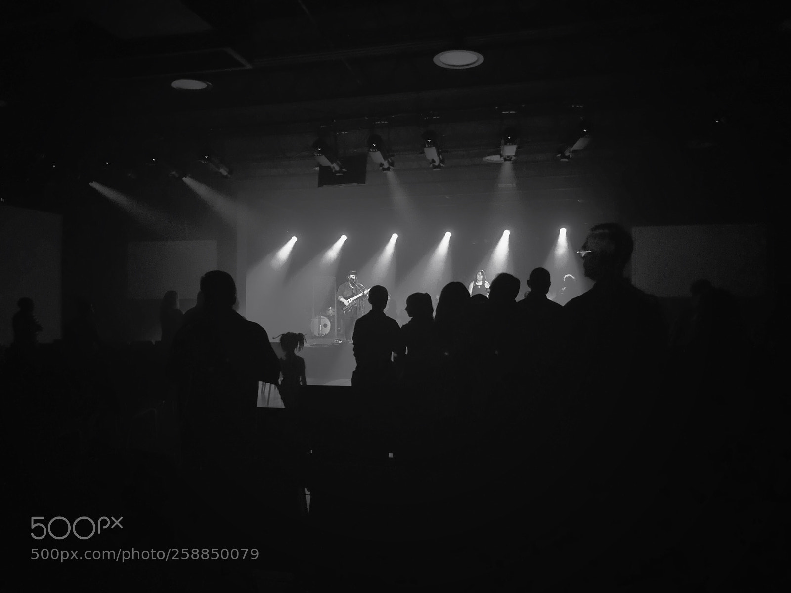 Apple iPhone X sample photo. Worship black and white photography