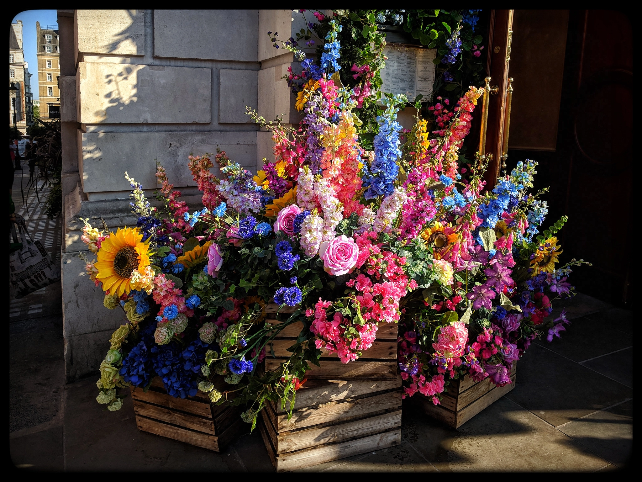 Google Pixel XL sample photo. May flowers photography