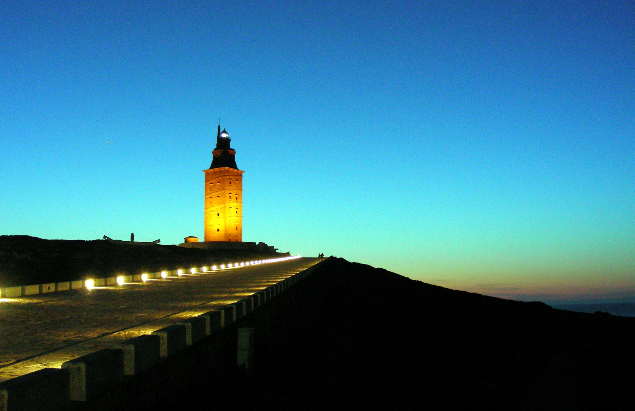 Nikon COOLPIX S4 sample photo. Atardecer en la torre de hercules photography