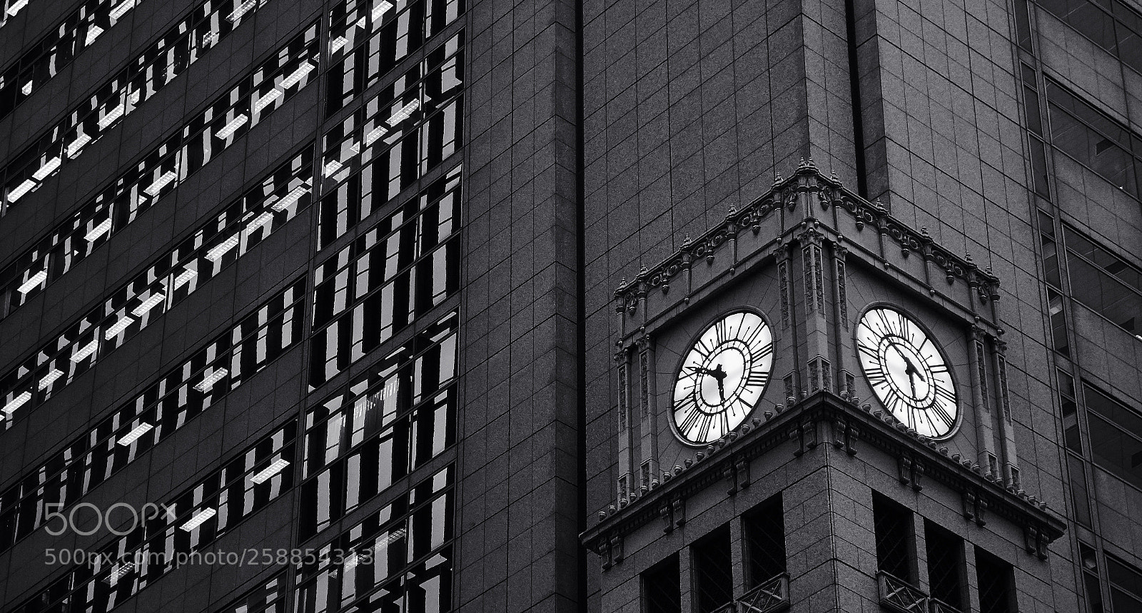 Sony Cyber-shot DSC-RX100 sample photo. Clock photography