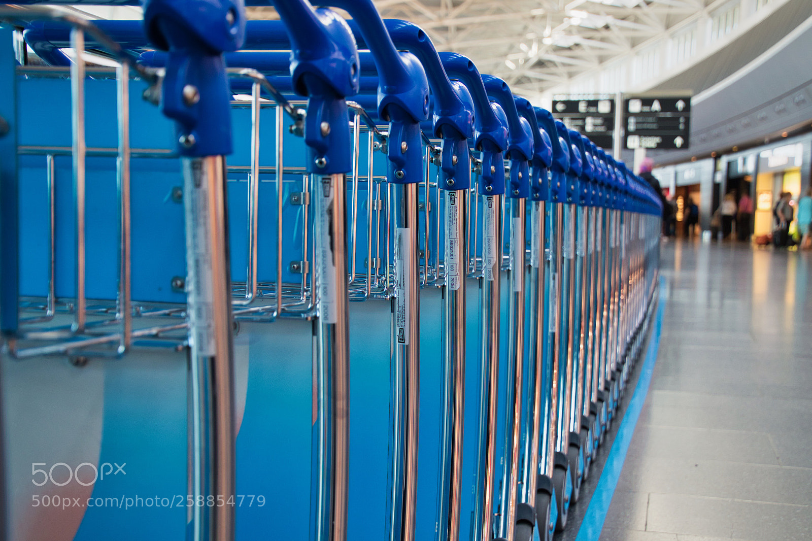 Canon EOS 7D Mark II sample photo. At the airport photography