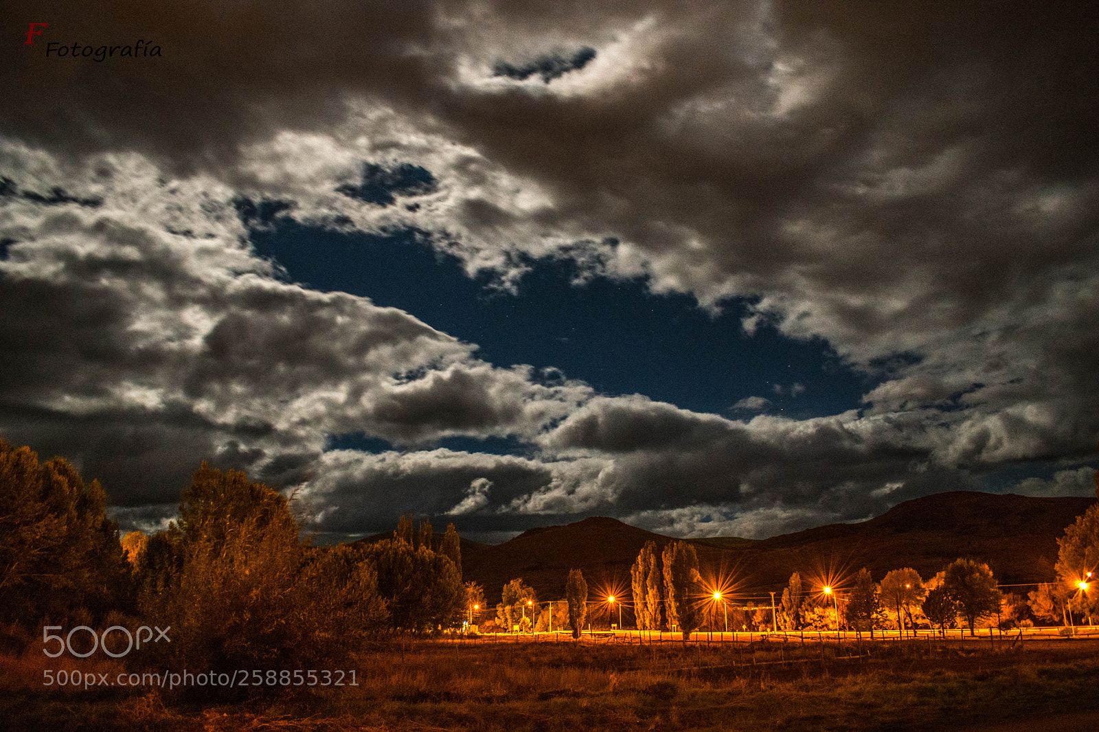 Nikon D5500 sample photo. Night photography