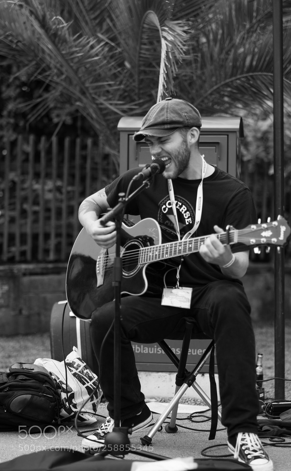 Nikon D750 sample photo. Singer photography