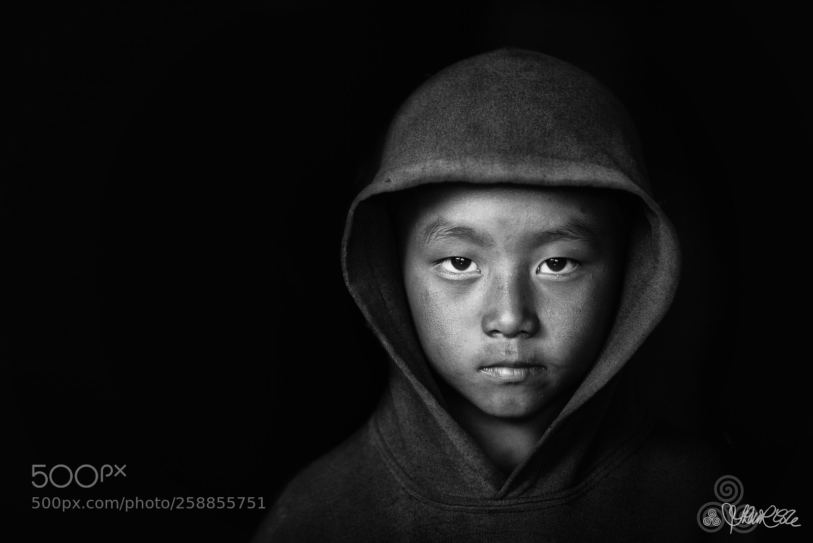 Nikon D810 sample photo. Konyak hoodie! nagaland photography