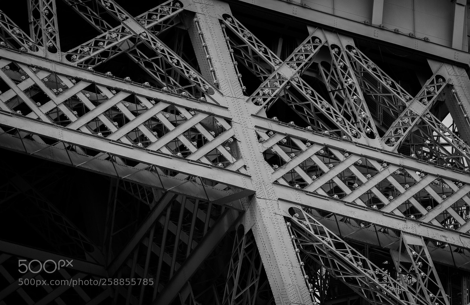 Fujifilm X-T2 sample photo. Eiffel tower‘s construction photography