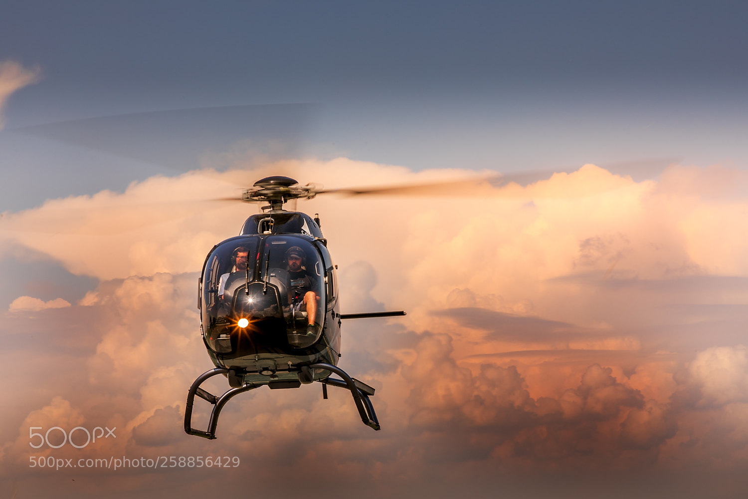 Canon EOS 5D Mark IV sample photo. A helicopter photography