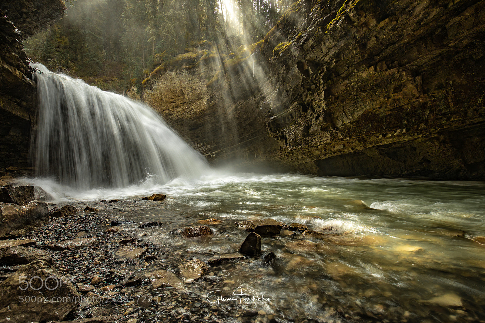 Canon EOS 5D Mark IV sample photo. Sunbeams over the waterfall photography