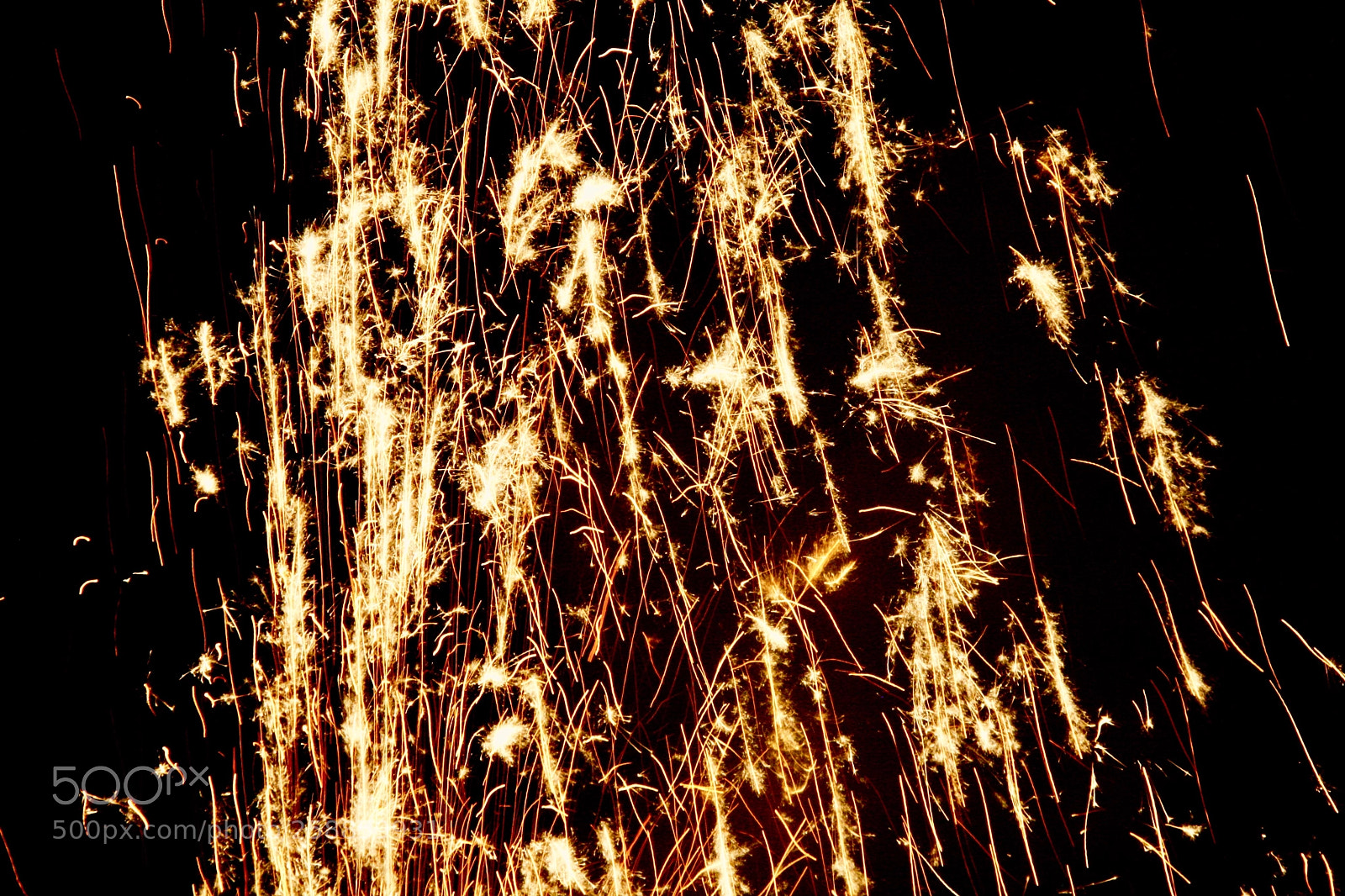 Canon EOS 400D (EOS Digital Rebel XTi / EOS Kiss Digital X) sample photo. New year's glitter photography