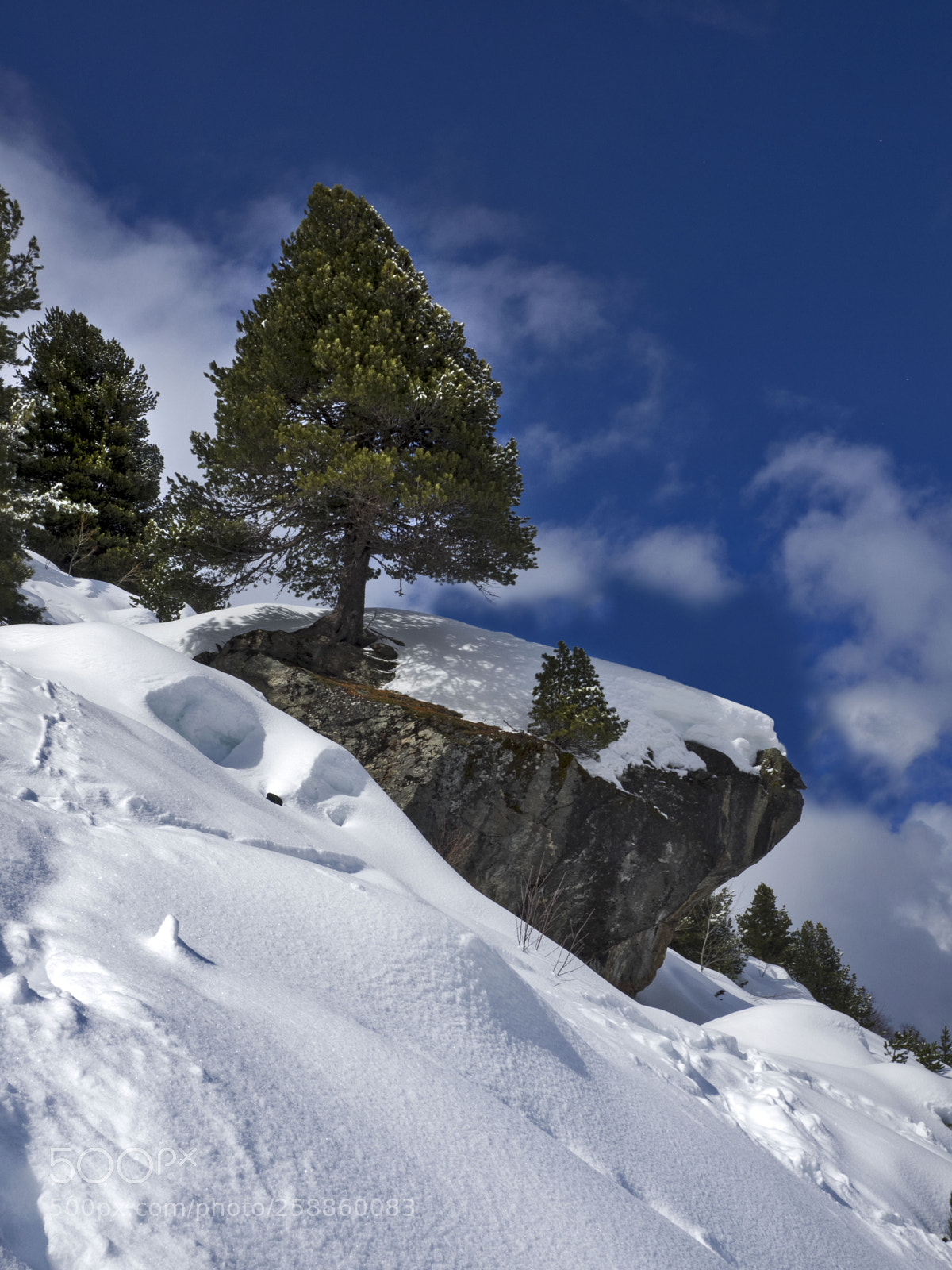 Olympus OM-D E-M1 sample photo. Winter mountainscape in meribel photography