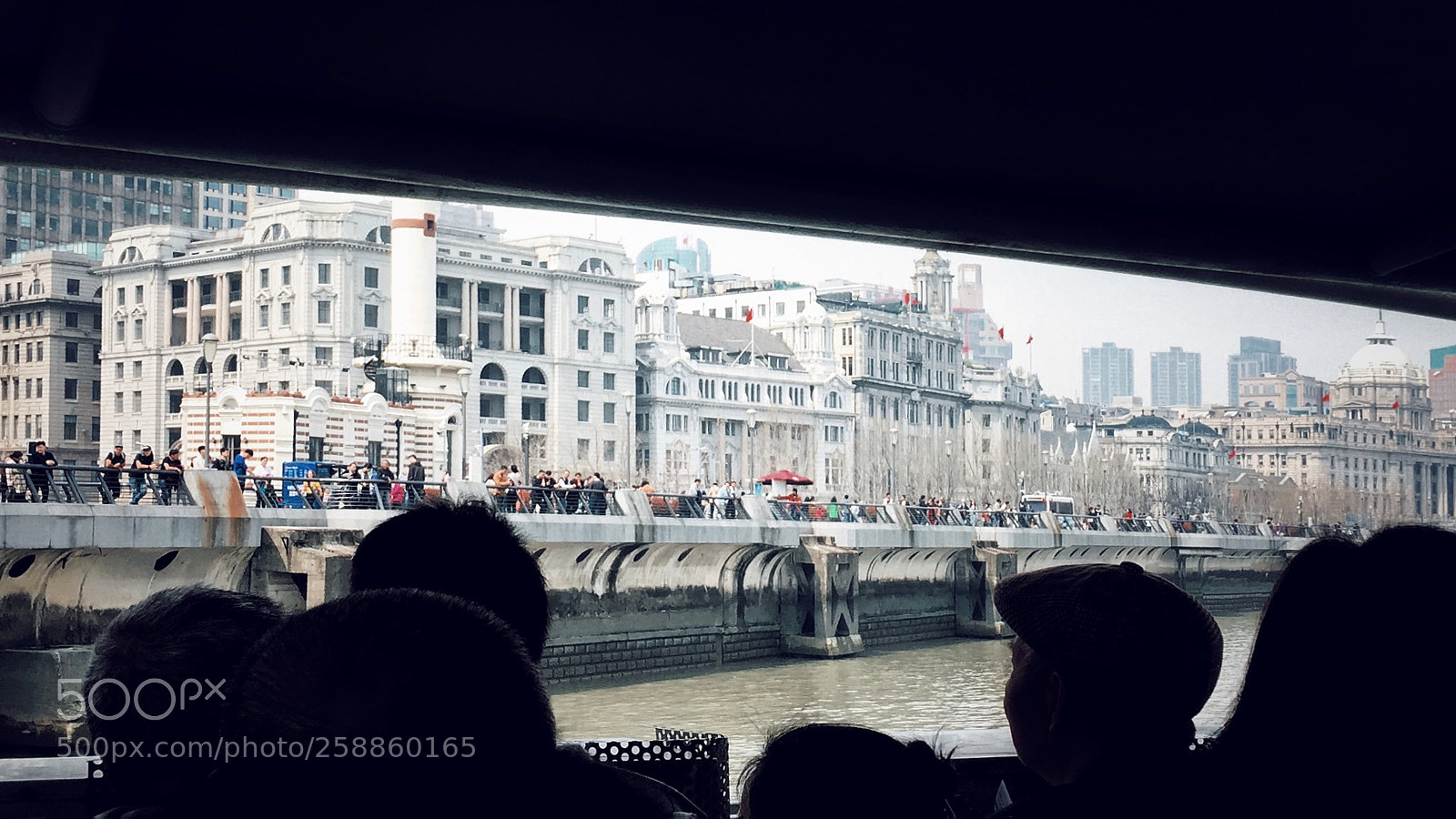Apple iPhone 6 Plus sample photo. The bund, another prospective photography