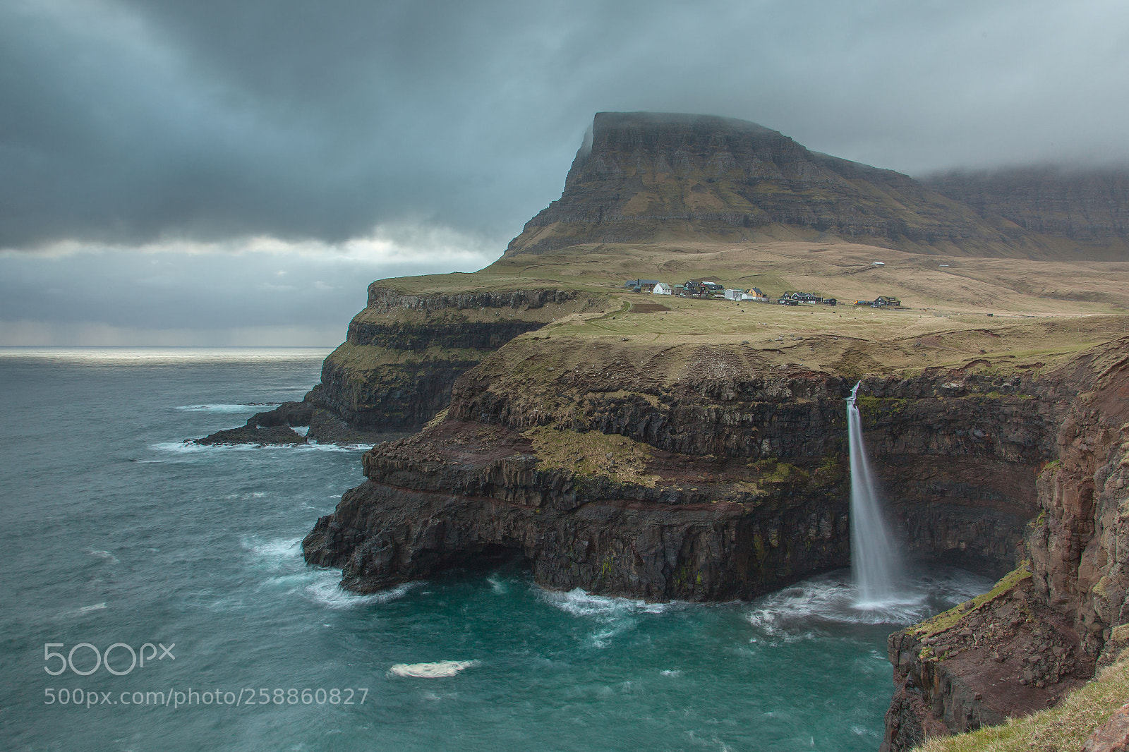 Canon EOS 5D Mark II sample photo. Gásadalur at sunset photography