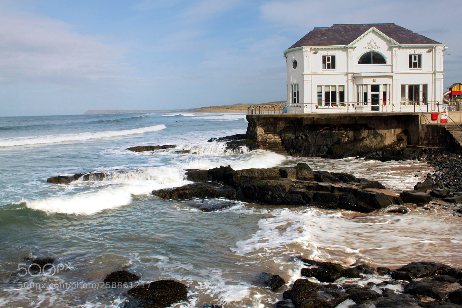 Canon EF-S 18-55mm F3.5-5.6 IS sample photo. Portrush photography