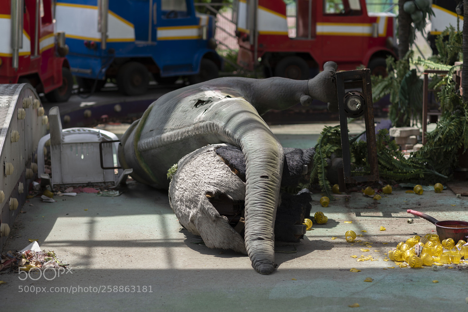 Nikon D750 sample photo. Old amusement park photography