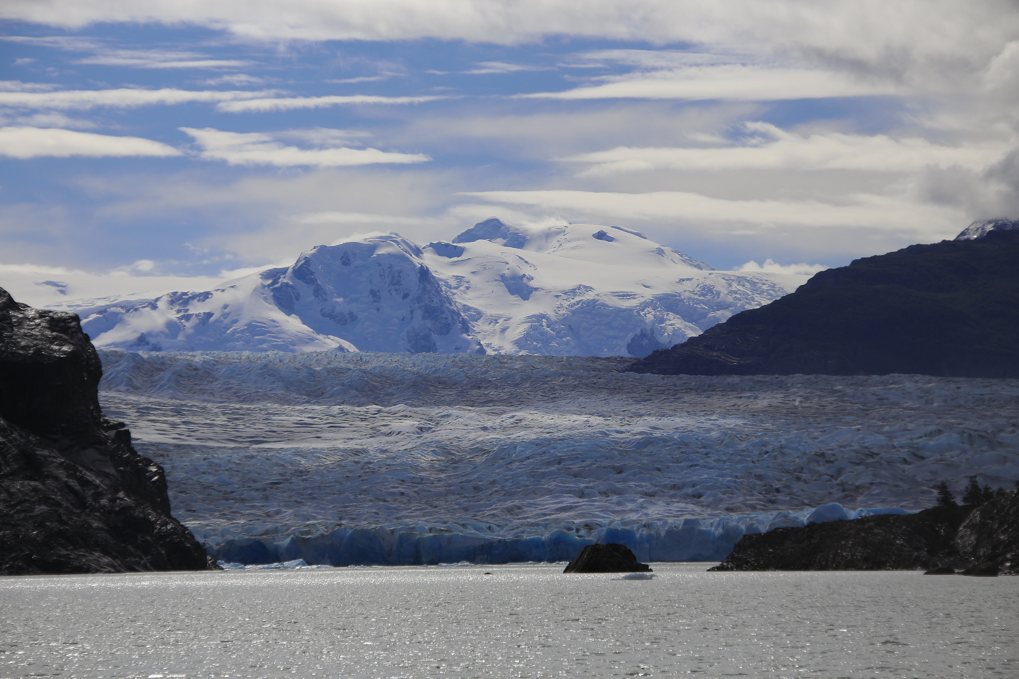 Sigma 18-200mm f/3.5-6.3 DC OS sample photo. Glacier grey from lake grey photography