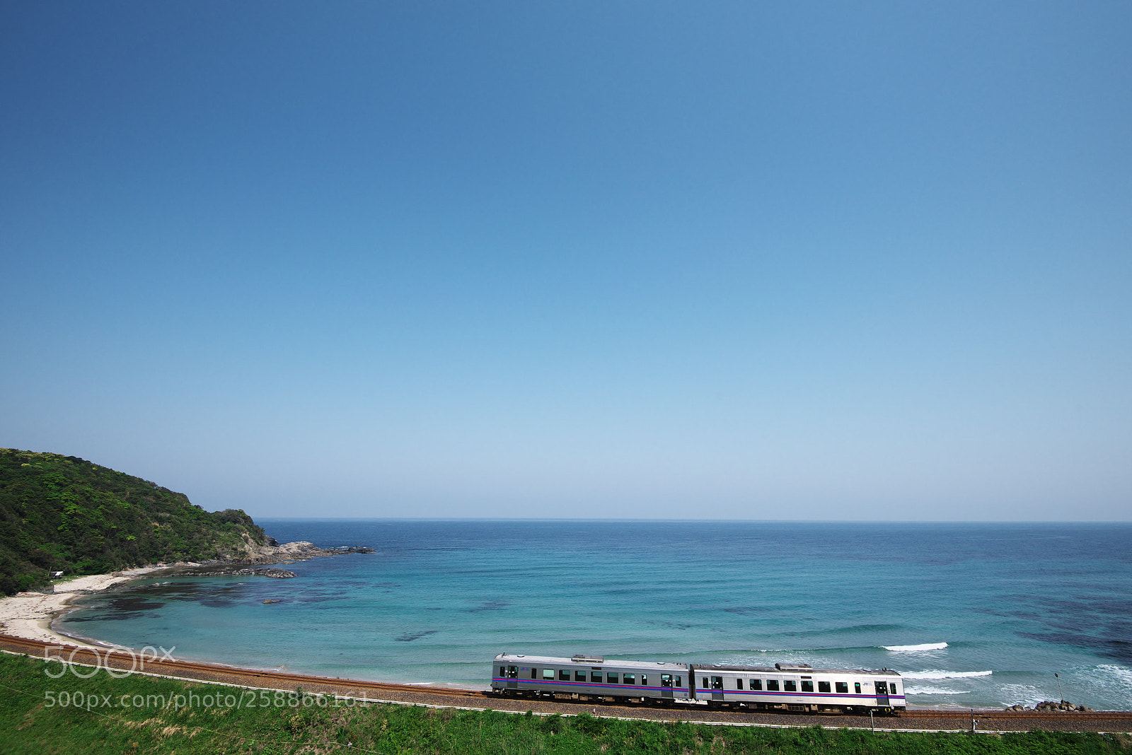 Nikon D750 sample photo. 山陰本線 快速アクアライナー photography
