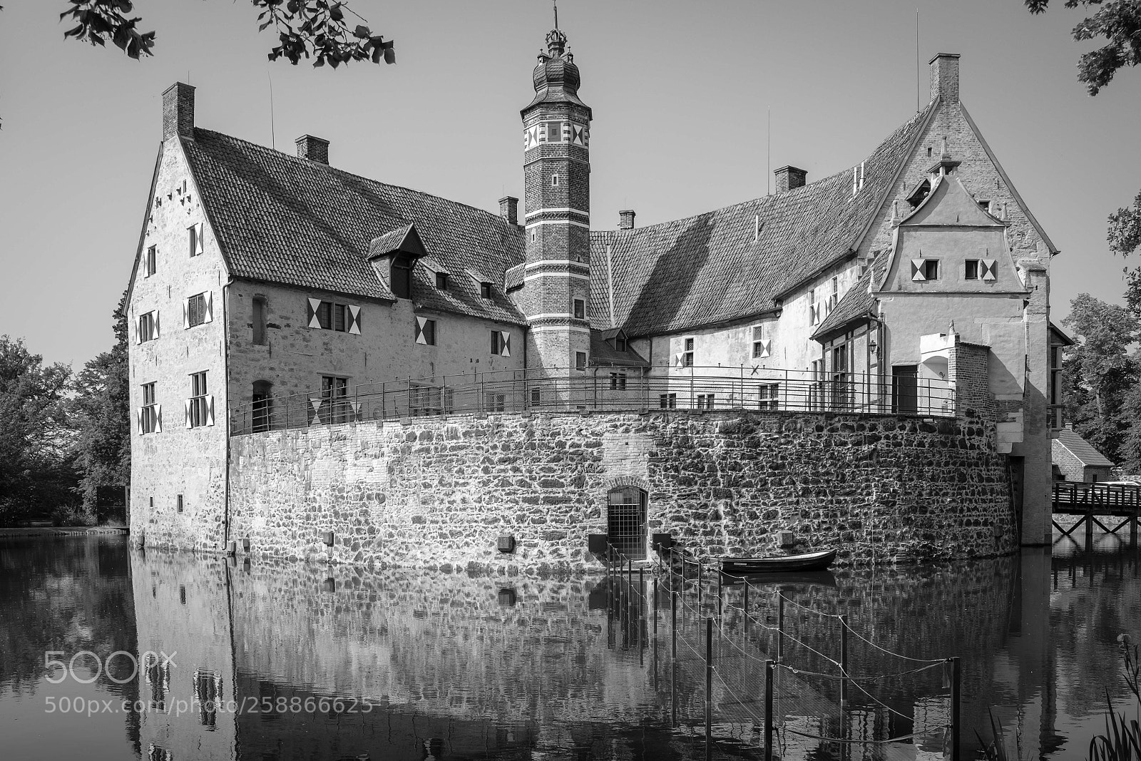Fujifilm X-T20 sample photo. Burg vischering photography