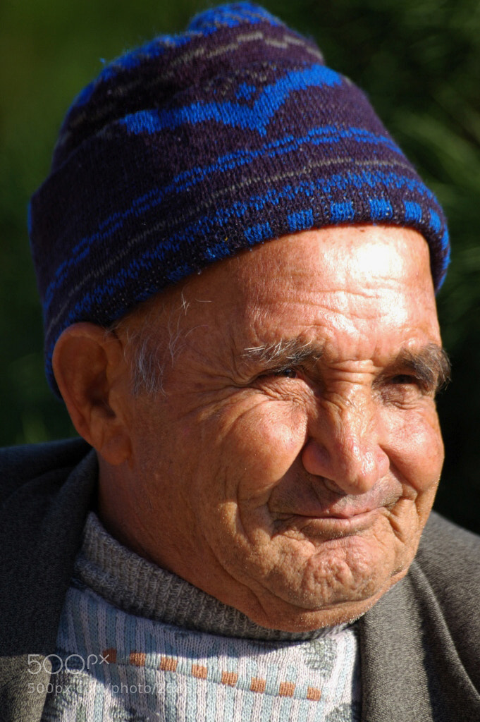 Nikon D70s sample photo. Aged photography