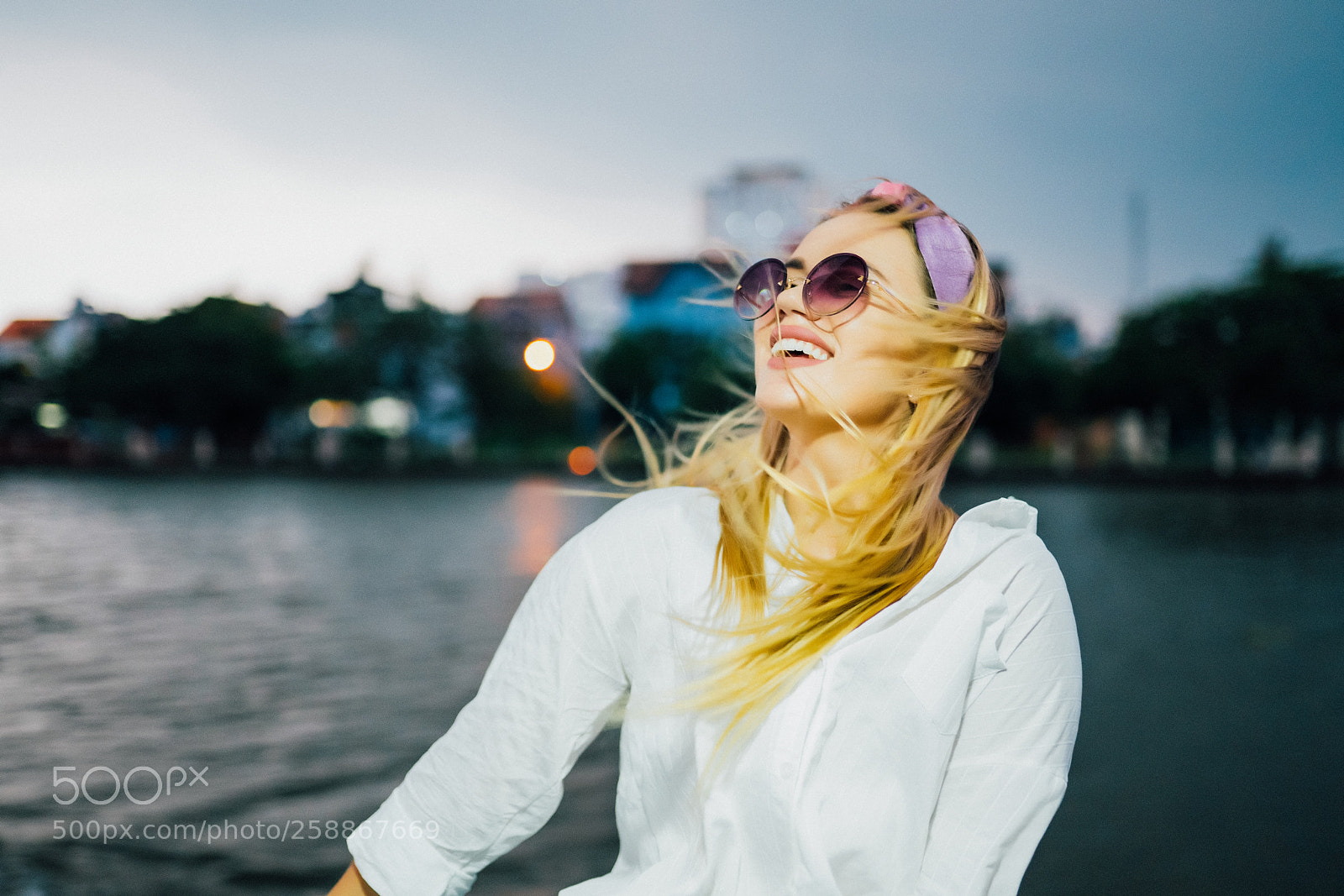 Sony a7R III sample photo. Smile photography