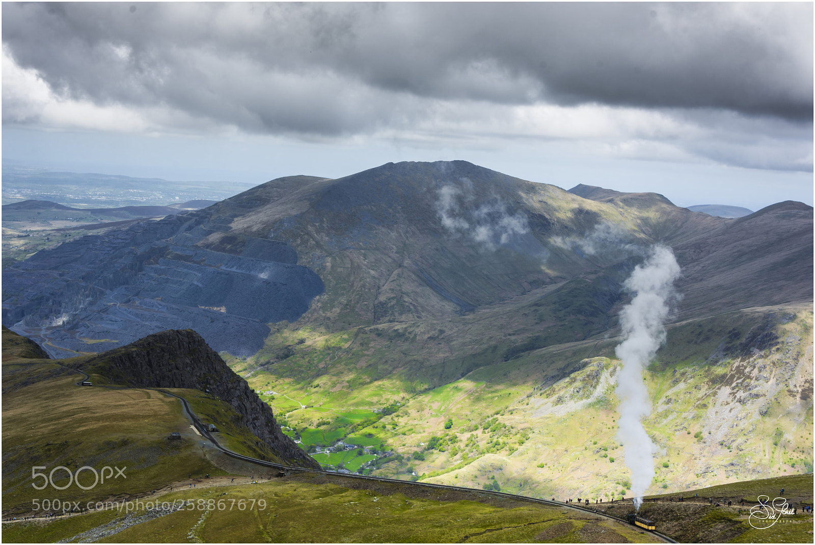 Nikon D7200 sample photo. Snowdon train photography