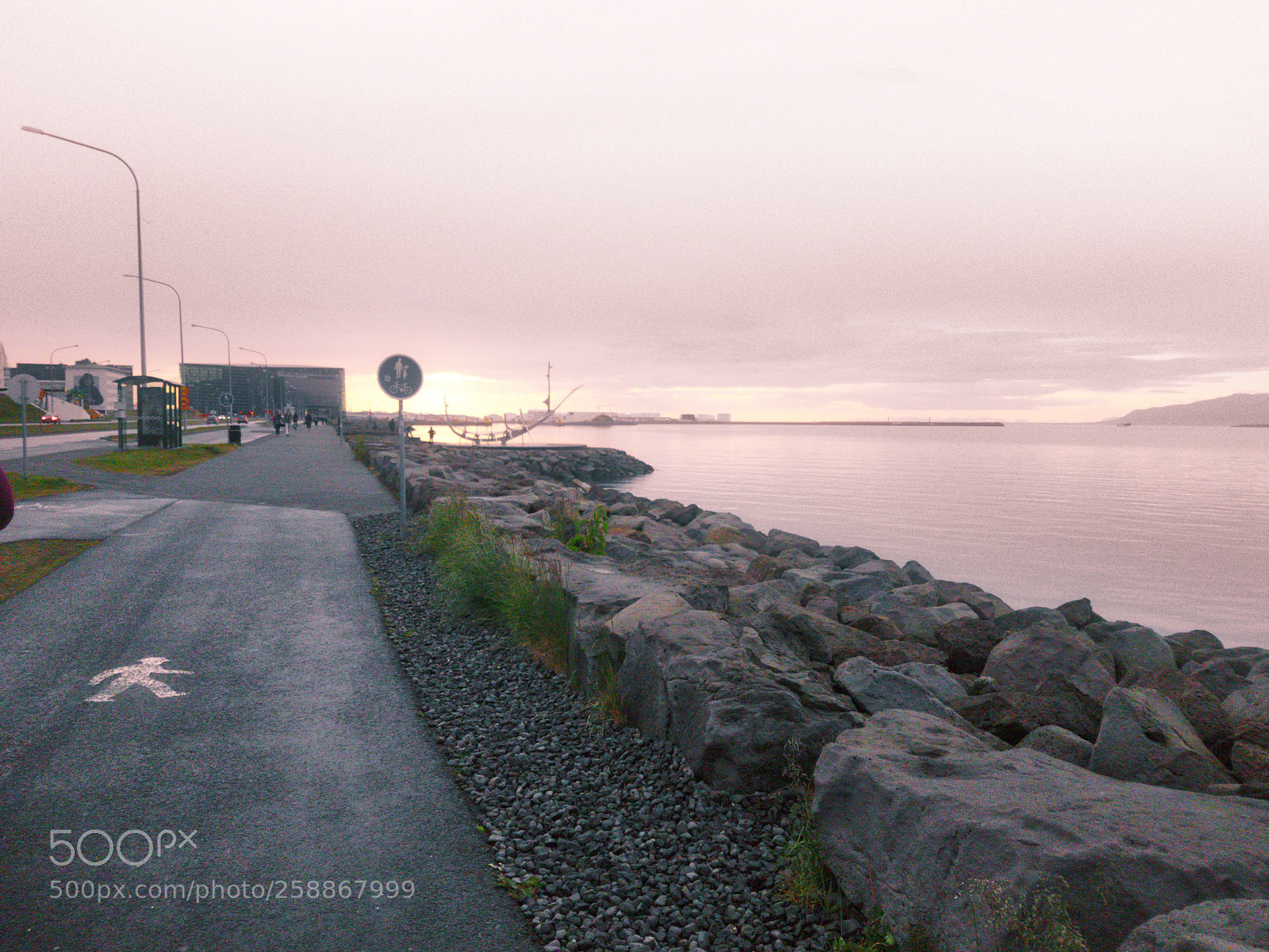 Samsung Galaxy S7 sample photo. Reykjavik after midnight... in photography
