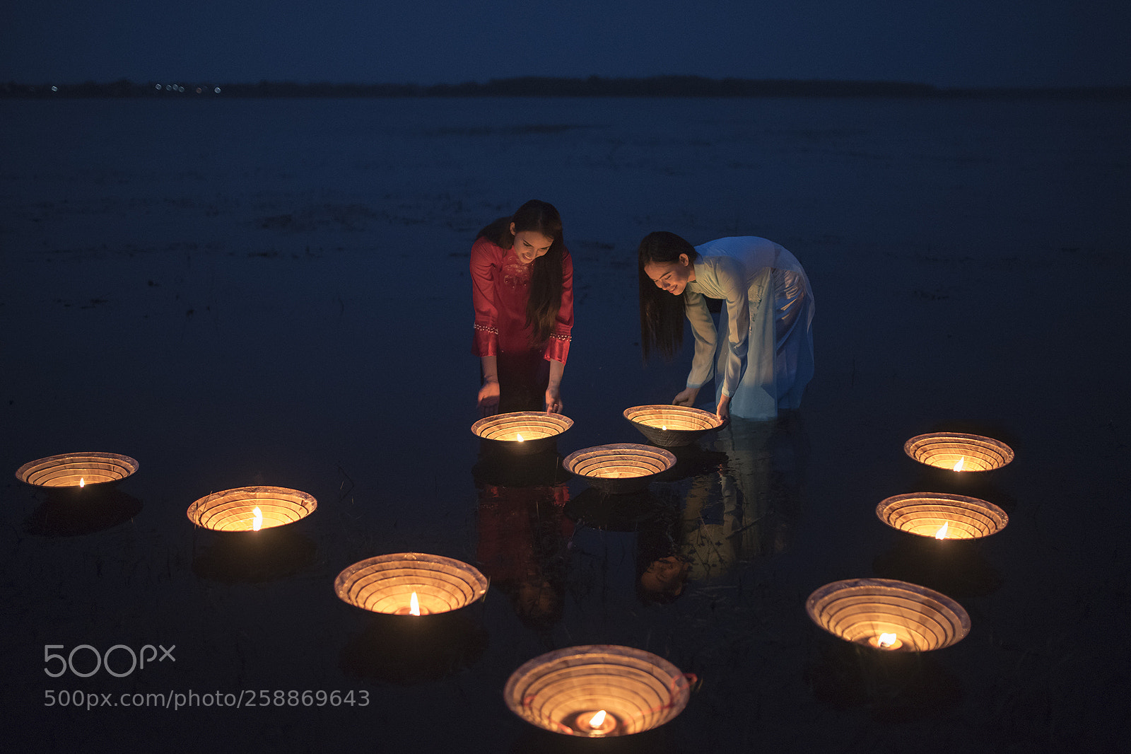Nikon D750 sample photo. Vietnamese girl with candle photography