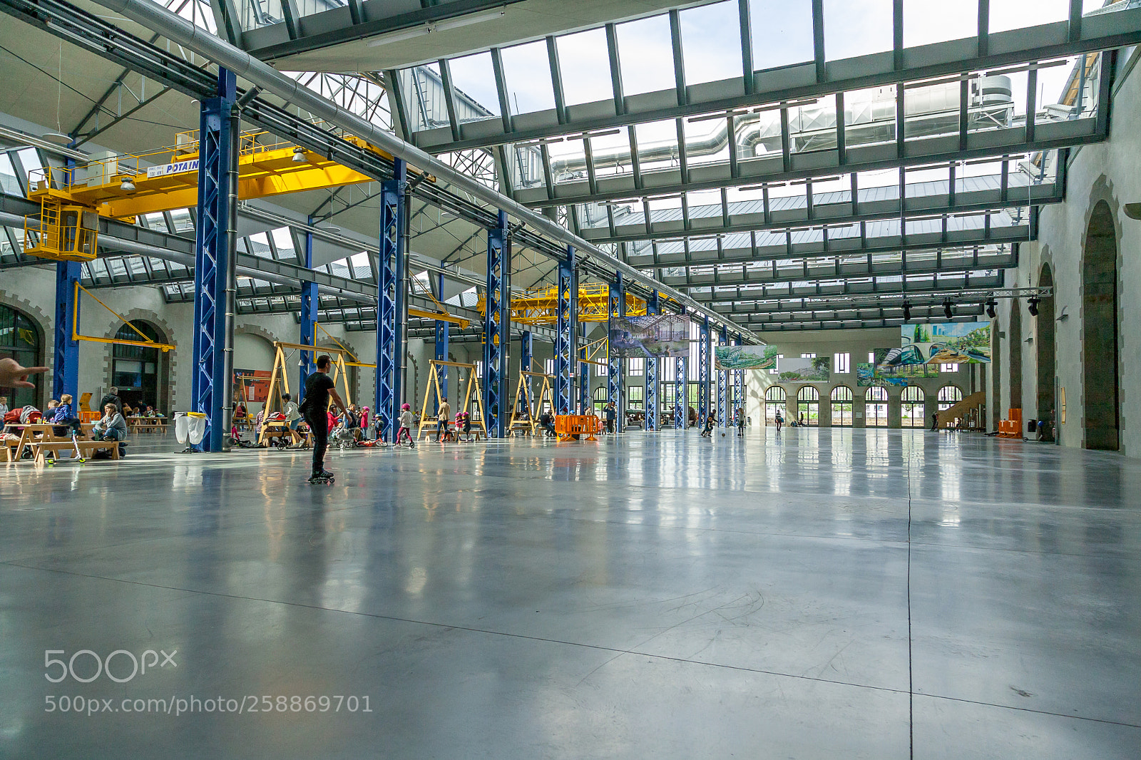 Canon EOS 5D sample photo. Sans titre centre des photography