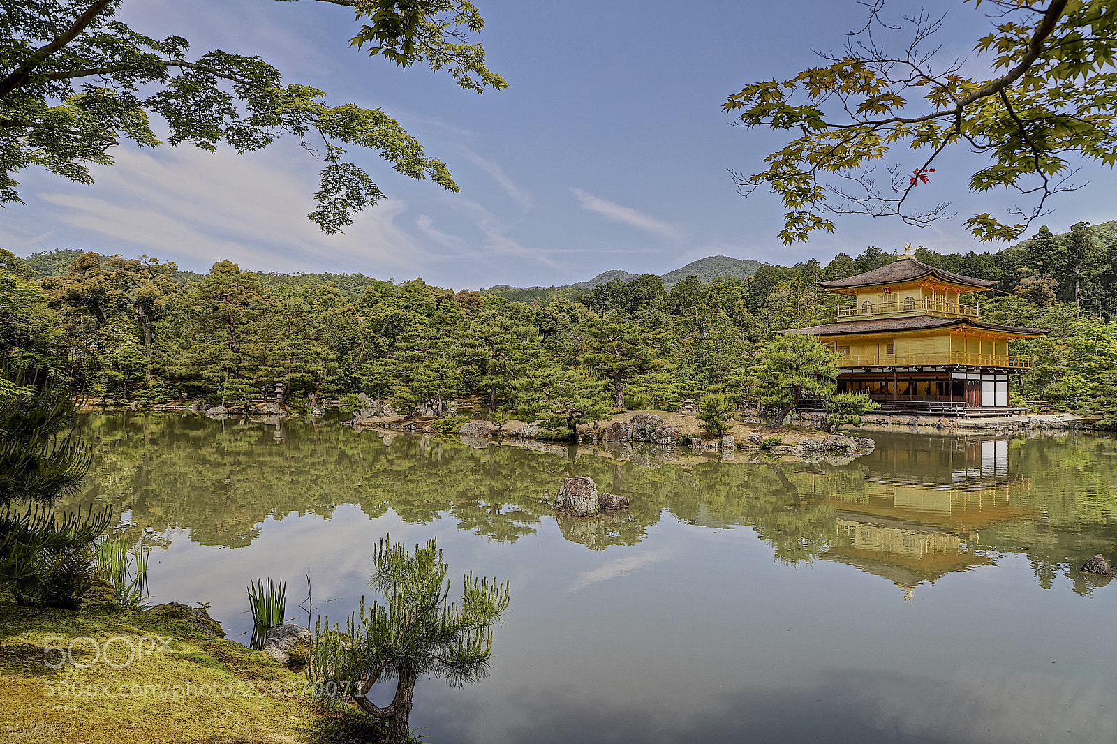 Canon EOS 6D Mark II sample photo. The golden pavillion photography