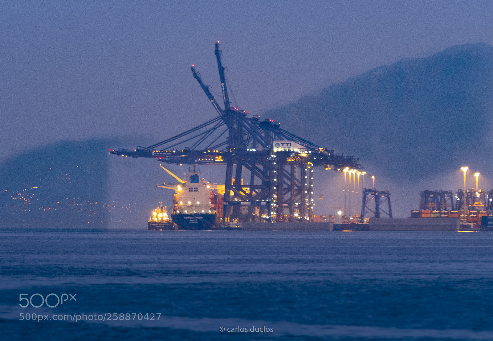 Fujifilm X-T2 sample photo. Brumas ...mist photography