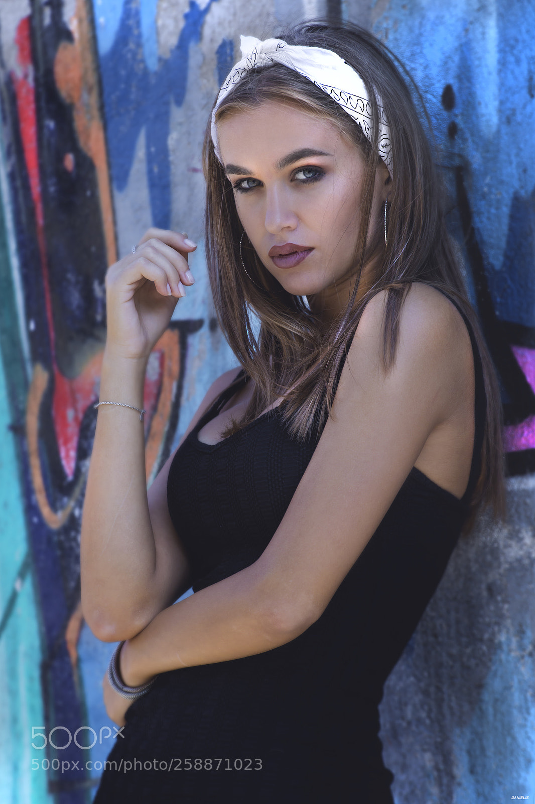 Canon EOS 6D sample photo. Midi photography