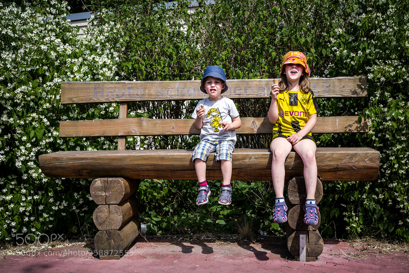 Pentax K-1 sample photo. Sitting on big bench photography