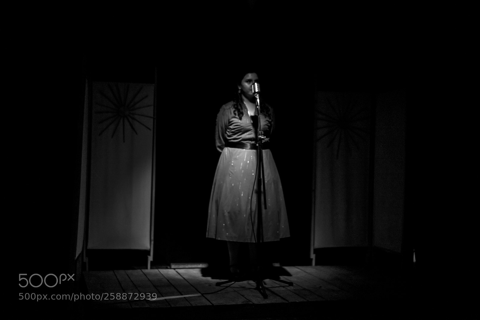 Sony a7 sample photo. La peste, gran farra photography