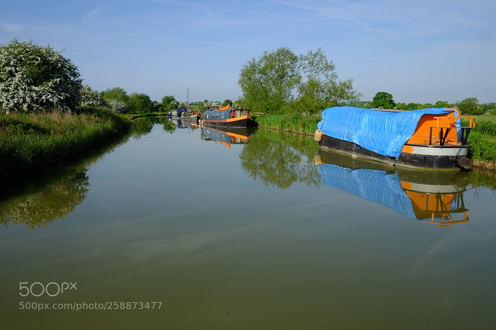 Fujifilm X-E2 sample photo. Narrowboats moored photography