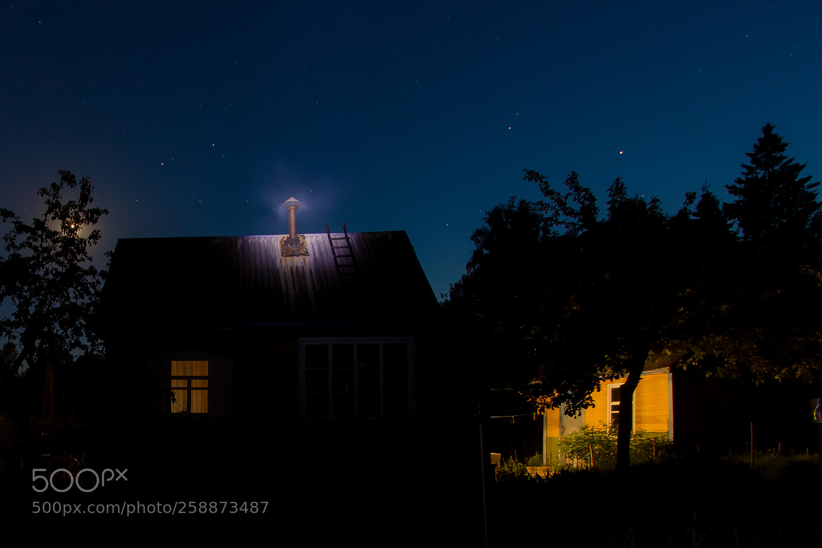 Canon EOS 650D (EOS Rebel T4i / EOS Kiss X6i) sample photo. House in the village photography