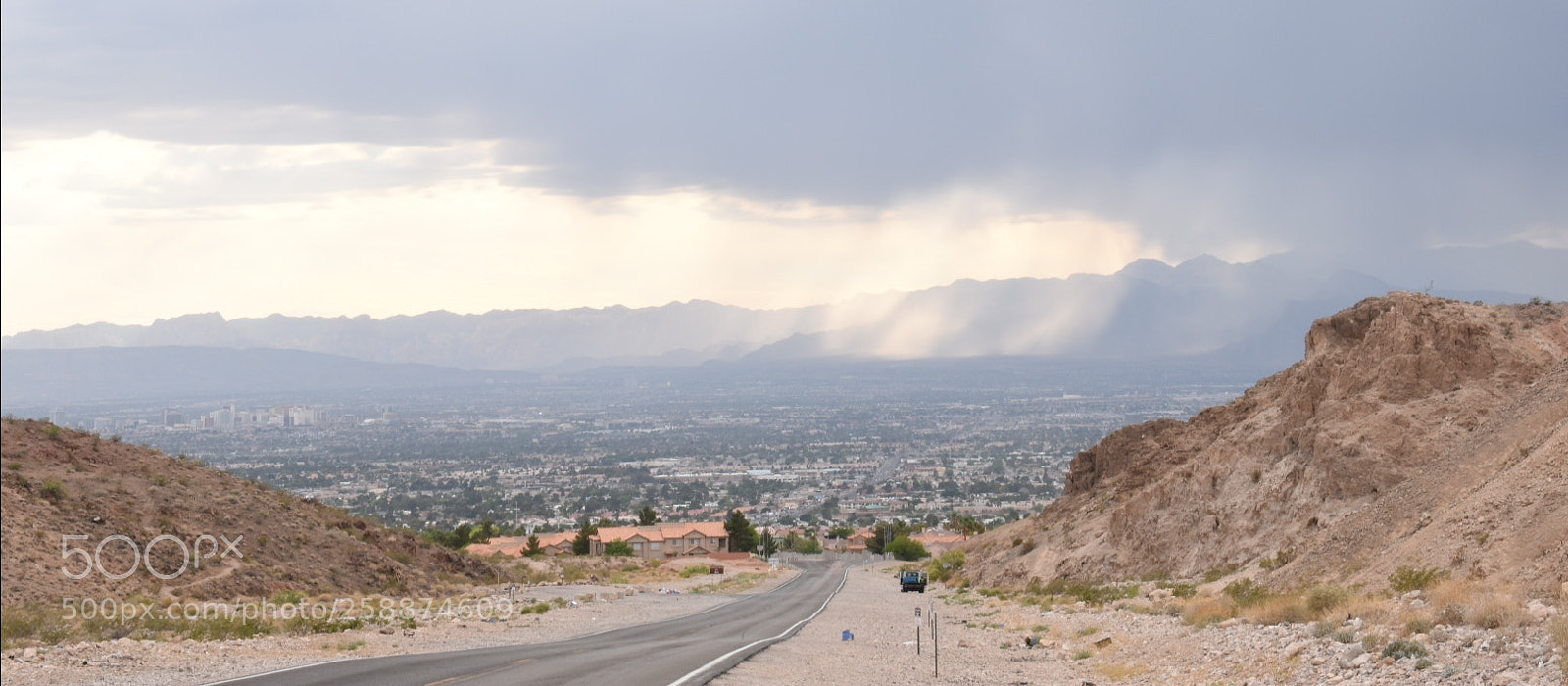 Nikon D3400 sample photo. Las vegas may showers photography